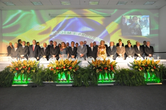 Unimeds e Unicreds comemoram sucesso de Convenção e destacam comparecimento maciço de lideranças.